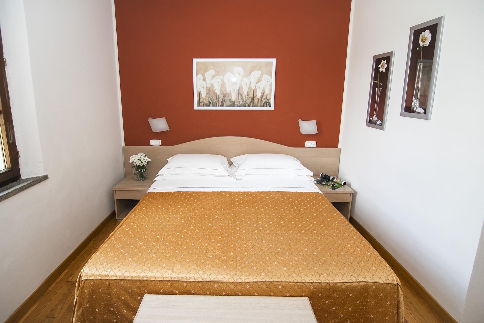 Hotel La Colonna Сиена Екстериор снимка