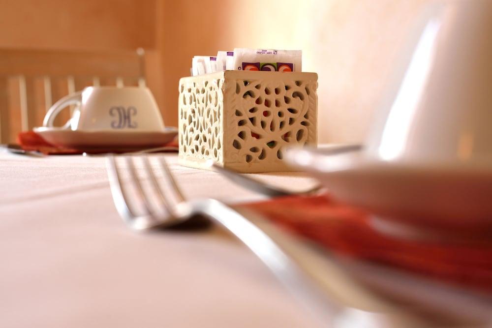 Hotel La Colonna Сиена Екстериор снимка
