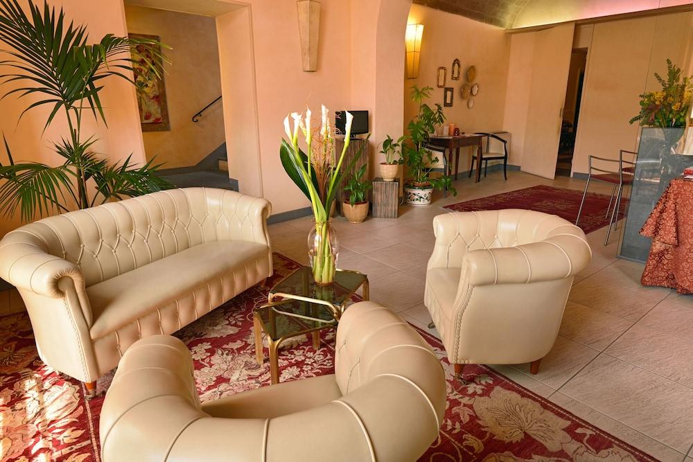 Hotel La Colonna Сиена Екстериор снимка