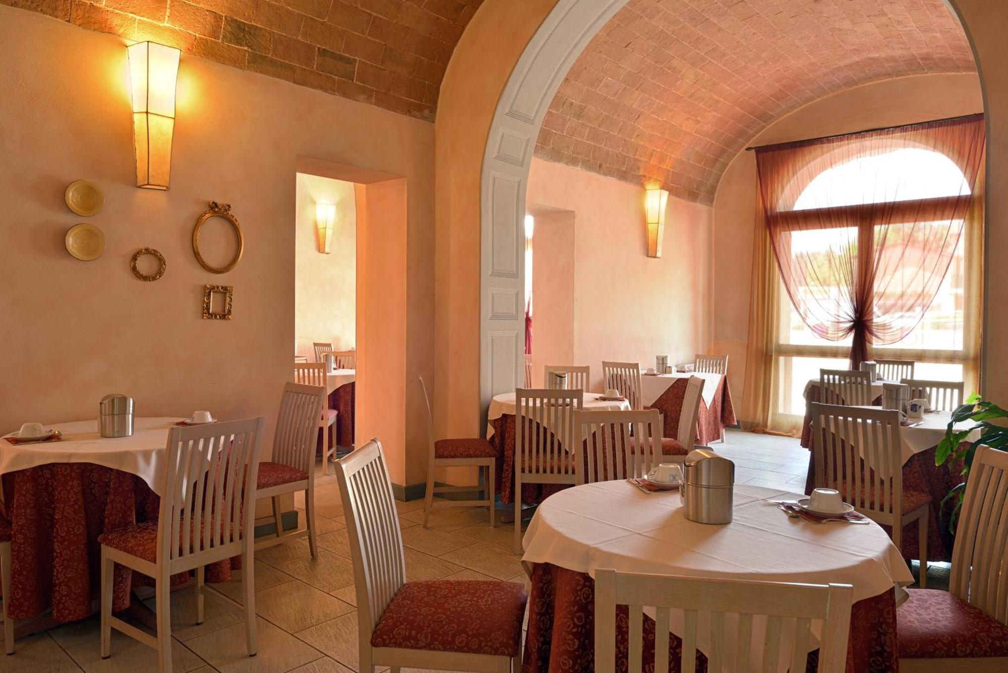 Hotel La Colonna Сиена Екстериор снимка