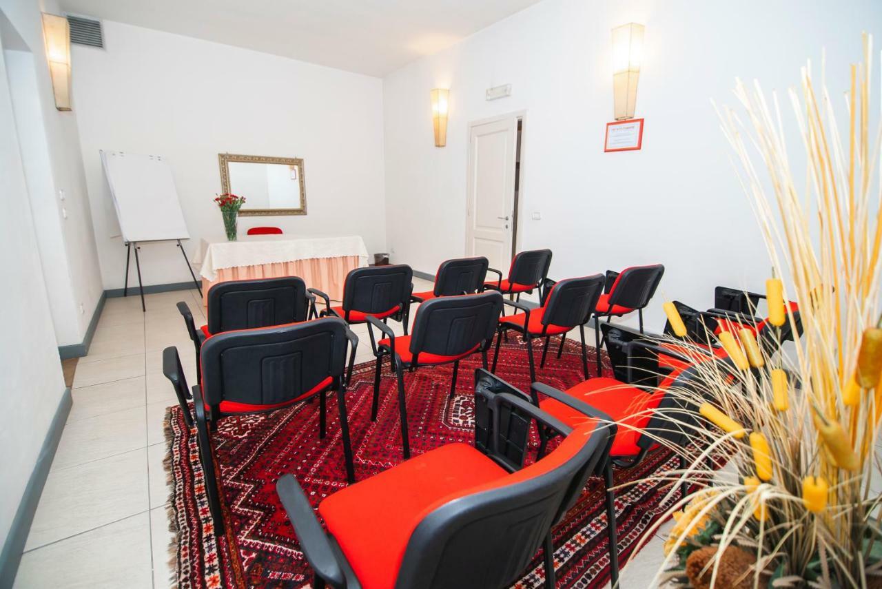 Hotel La Colonna Сиена Екстериор снимка